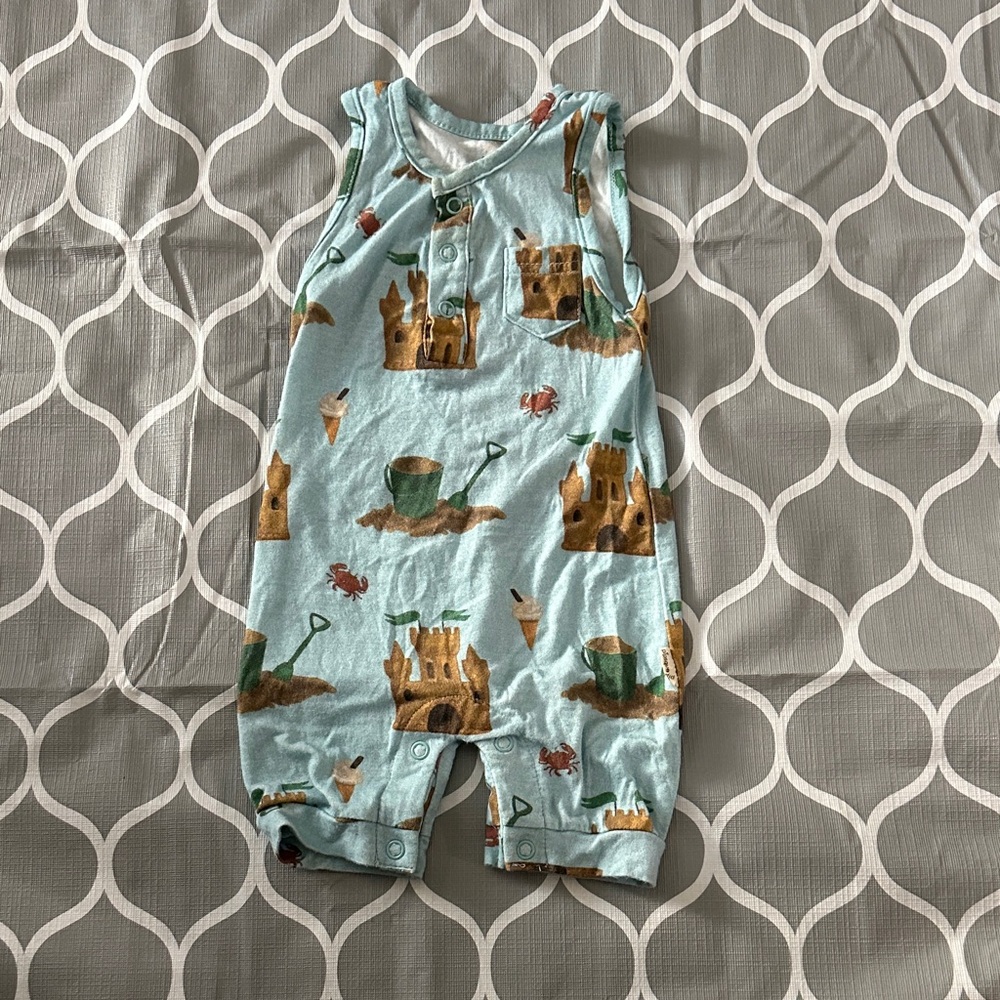 Sandcastle Print Kids outfit